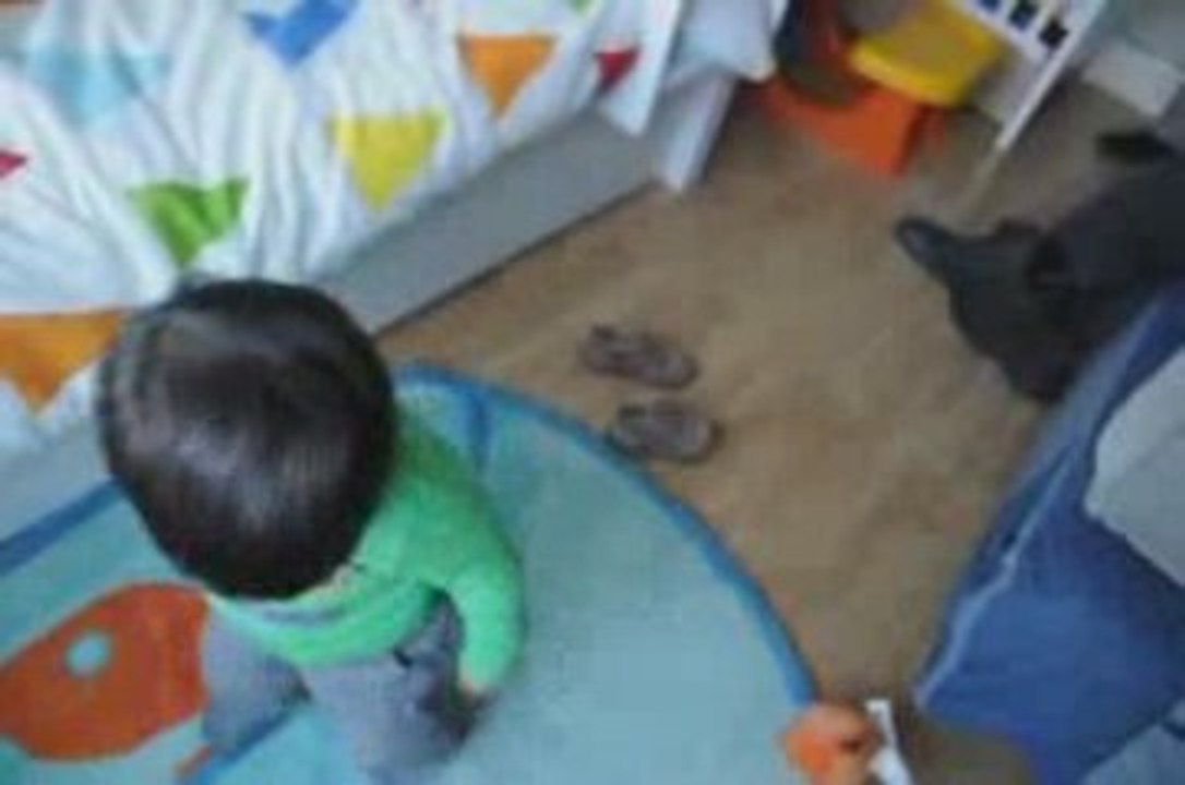 David découvre son lit superposé