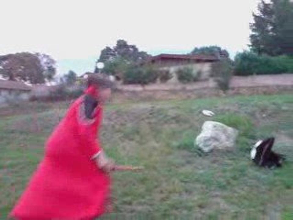 Un imbecile contre un chacha