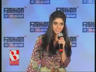 Asin bonds well with Ajay Devgan !!