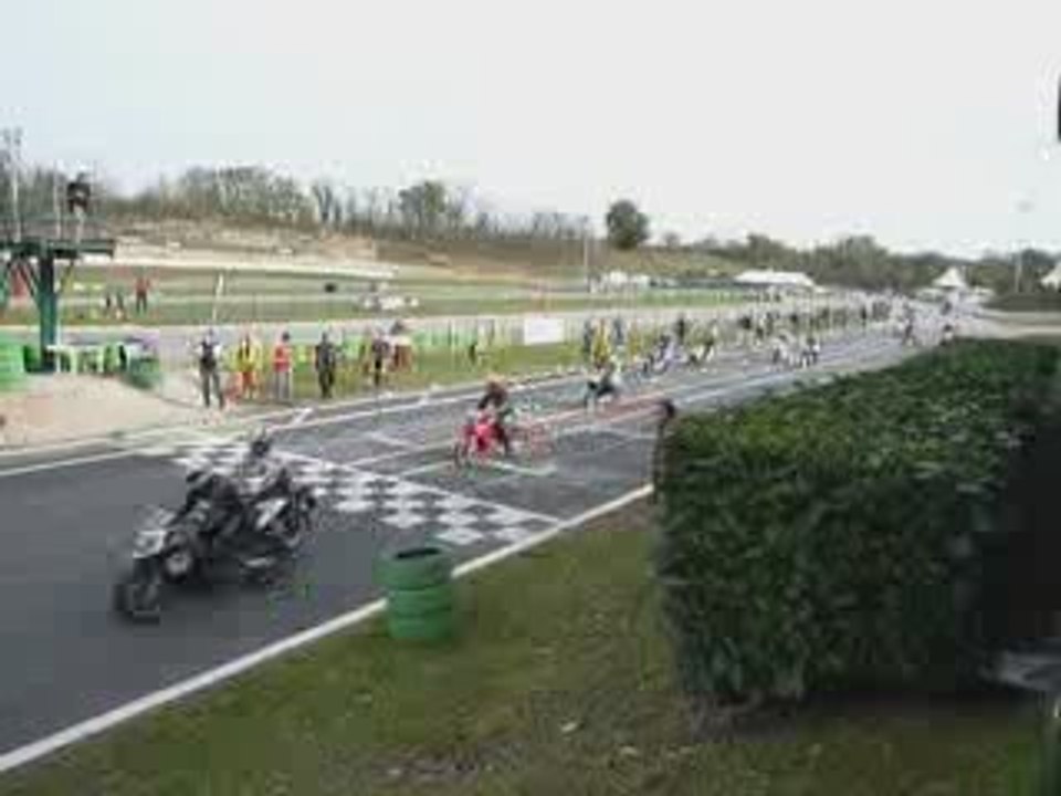 Grille départ St Laurent du Mure 50cc 2009