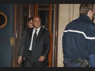 ironique : Pasqua trafic d'armes etc ... Un vrai Judas ...