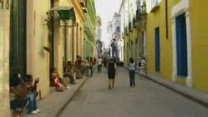 SEPARADOS POR EL MAR