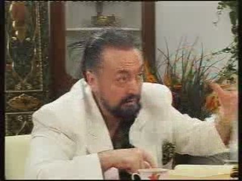 Adnan Oktar röportajı tekasur suresi