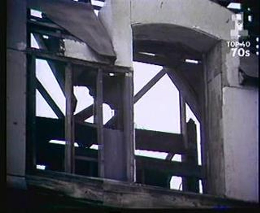 Bee Gees - Stayin Alive