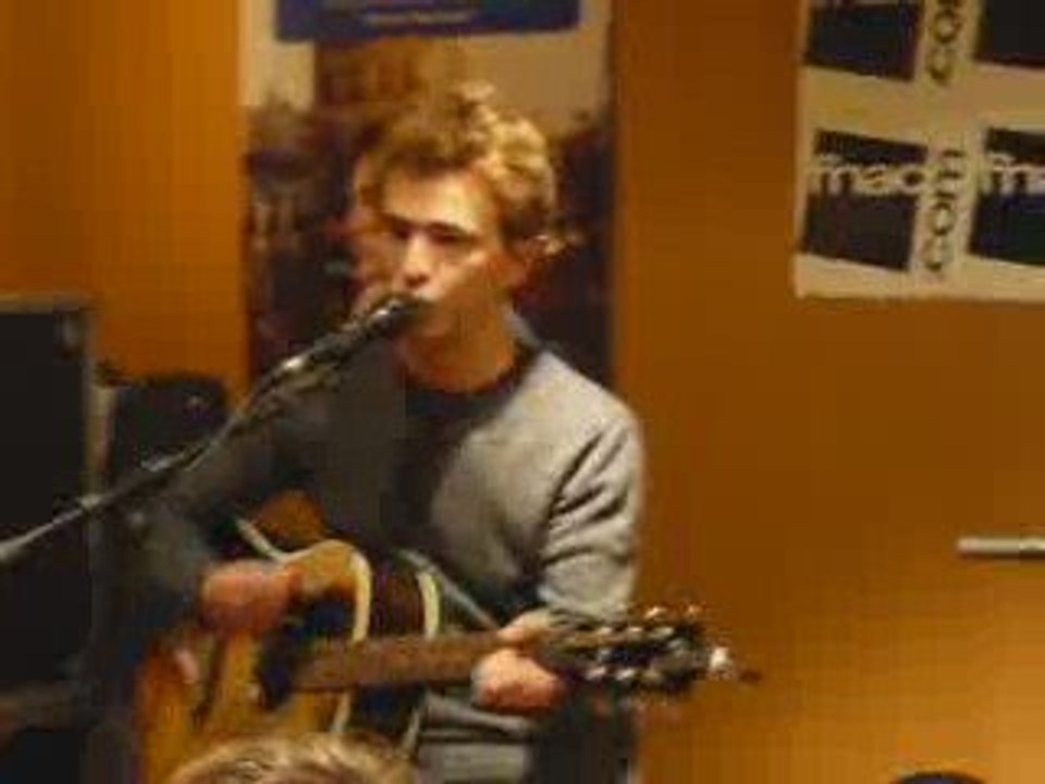 Renan Luce On est pas à une bêtise près