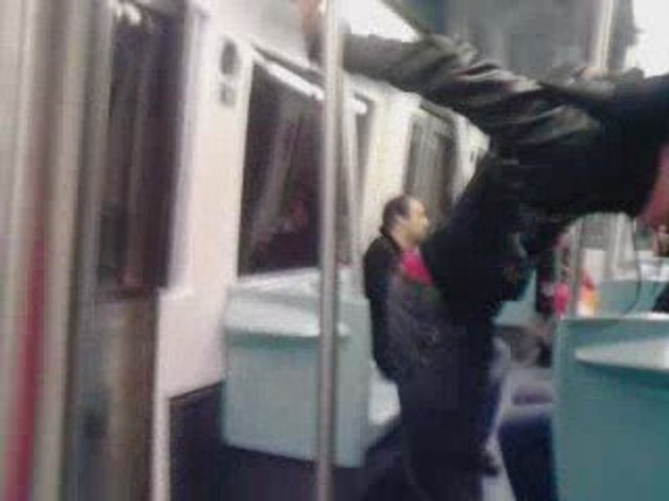 salto dans le metro 2