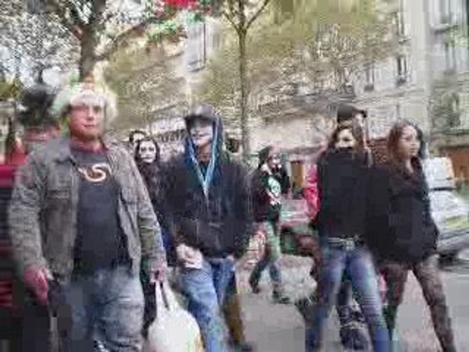 Bawdy Festival-Défillé des clowns soldiers