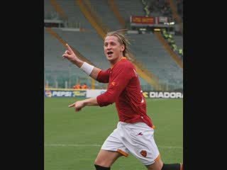 Mexes resta con noi!