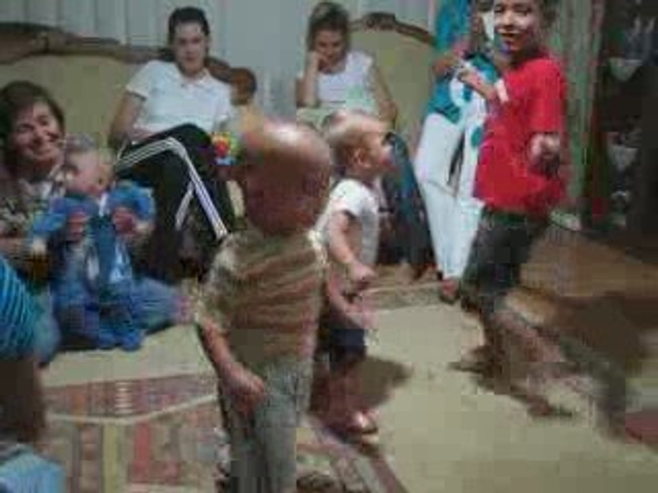 Selim,ege,ceylinve kaan islamoğlu oynuyor