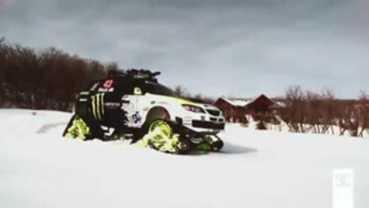 Ken Block et sa Subaru dans la neige transformé en autoneige