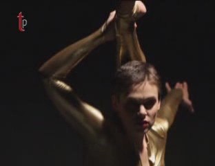 Circus agency presents Pure Contortion