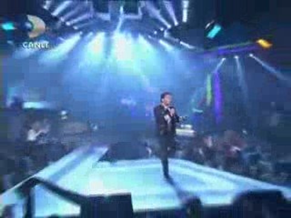 Emir - Ben Sen Olamam [Beyaz Show 2009]