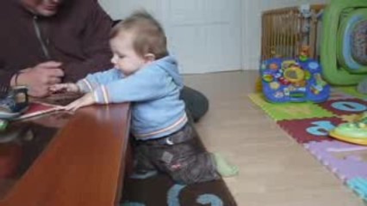 mathys se lève tout seul