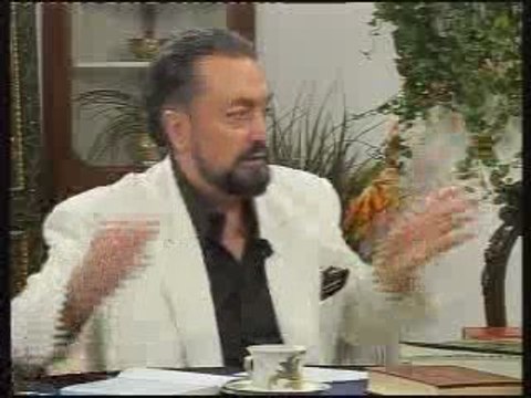 Adnan Oktar röportajı komunizm darwinizm