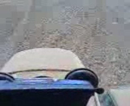 tracteur Claas ares 567 atz avec andaineur a pierres