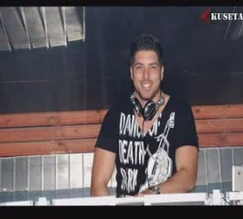 TONI ZEN FT SLATKARISTIKA-SPUSTI SE DOLE (DJyALim Funky Mix)