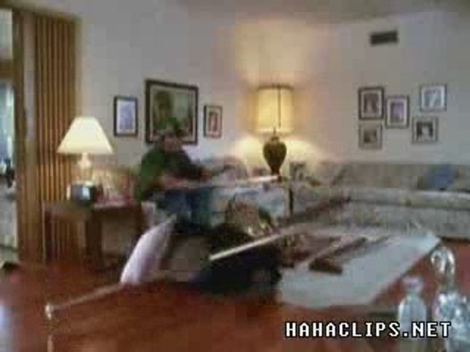 La femme de régis  fait de streap-teese