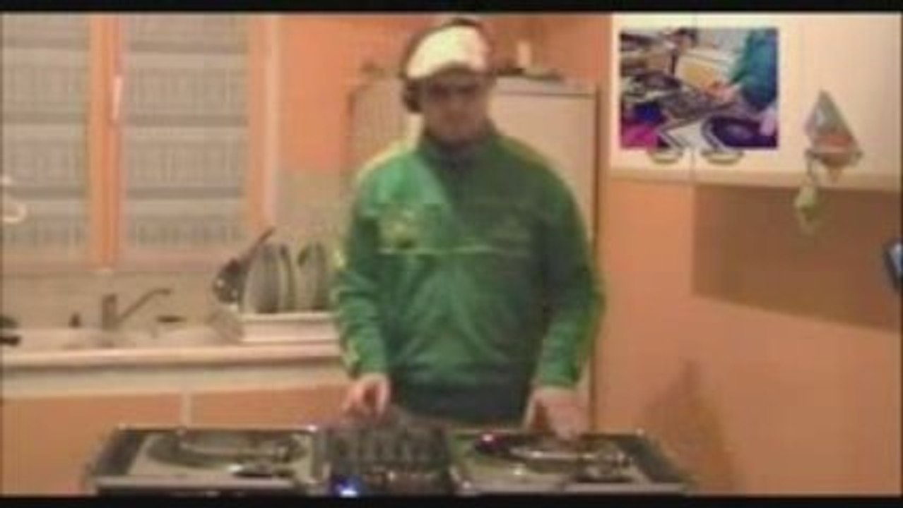 TRIBUTE TO GRANDMASTER FLASH-(dj bend-x)