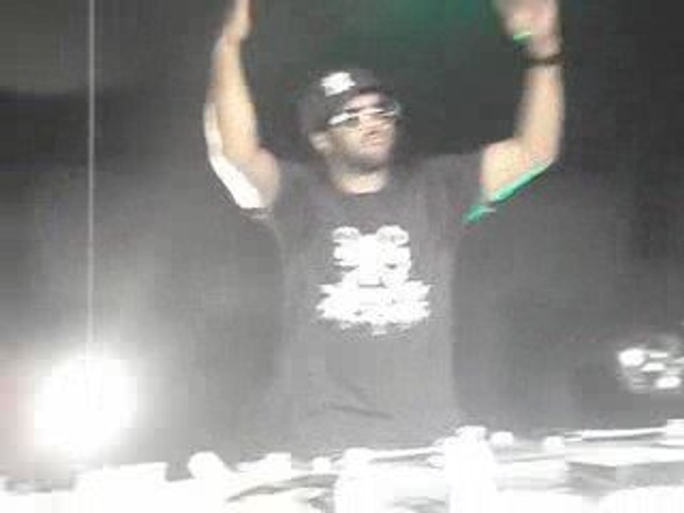 Kool Shen feat Jeff le Nerf , Live part 2