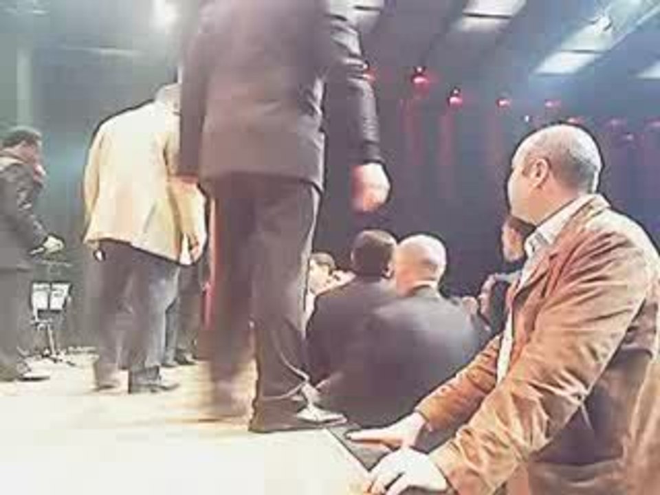 Samir Loussif - Tes7er 3inik & 5ali yésma3 En Suisse !