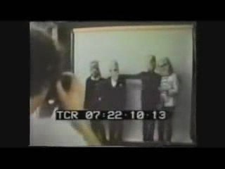 The Damned Live + Report 1977