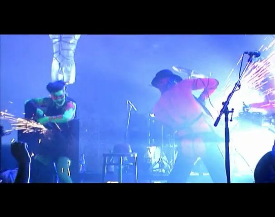 PUNISH YOURSELF "Las Vegas 2060's" live