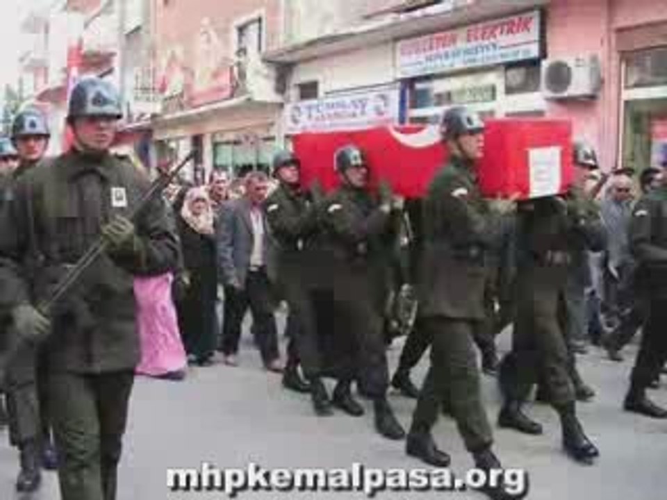 Arif Nazım - Şehidin destanı