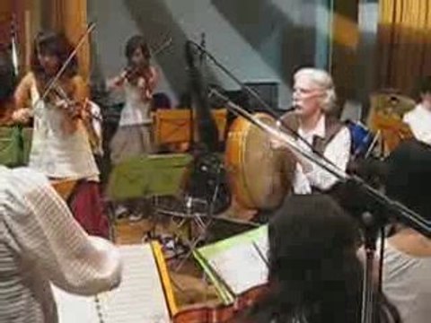 un peu de musique a la soirée cabaret 2009 a Echallon