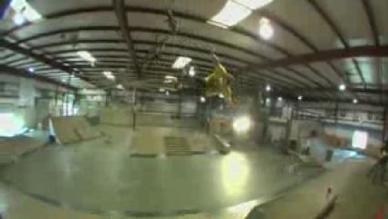 [BMX] Levi's BMX 2009 Crashes [Goodspeed]