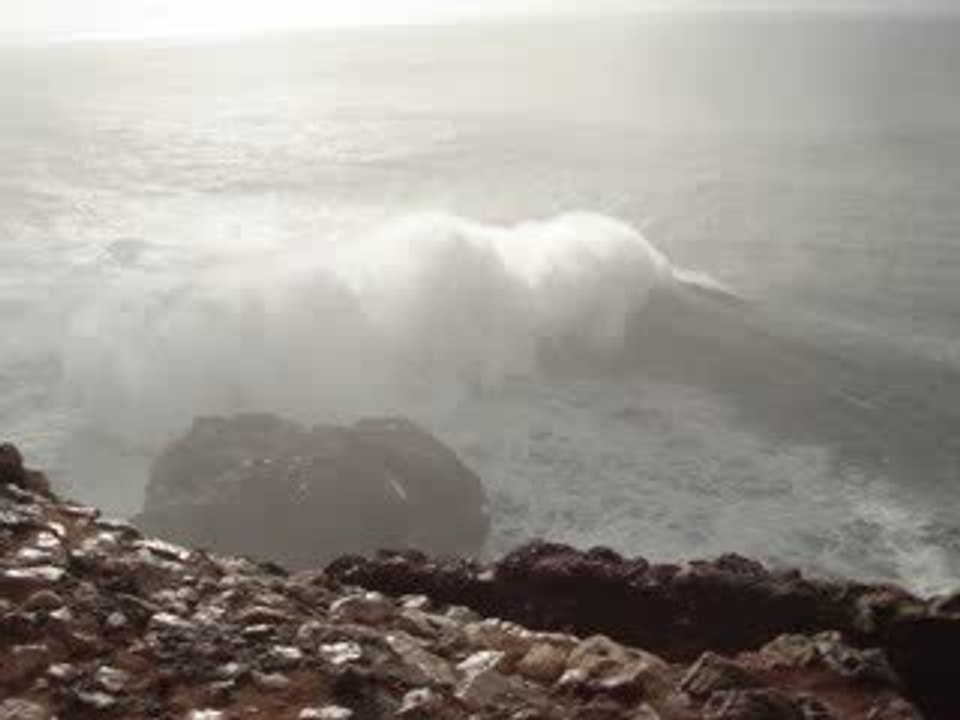 TEMPETE NAZARE