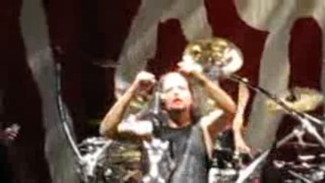 Korn Malibu 2009 short part somebody someone
