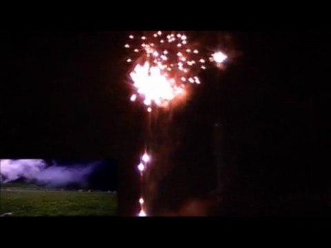 Feu d'artifices MONTENACH (57) 13 07 07 par Ludovic GIRARDIN