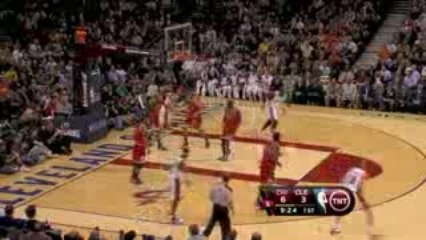 NBA Anderson Varejao  Posterizes the  Bulls.