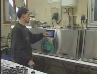 Conducteur de machines automatisées en teinturerie