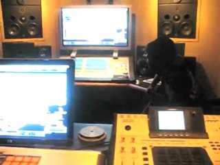 Keon Bryce In the Studio With Dave Hall