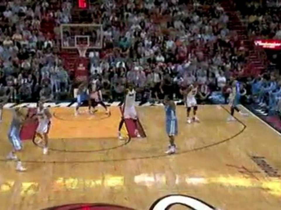 NBA Michael Beasley strips Kenyon Martin and takes it to the
