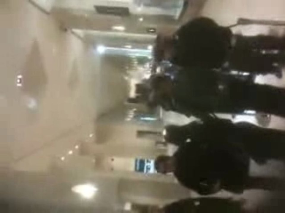 Ouverture Apple Store Louvre Paris - 7 Nov 2009 - iPhon.fr