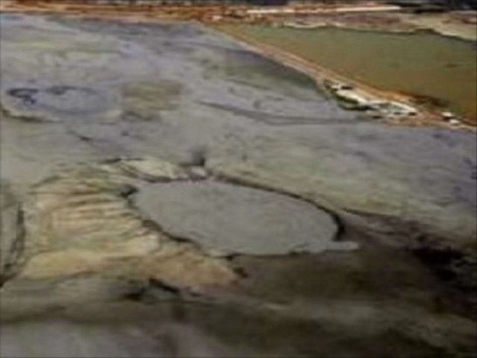 Lusi, le volcan de boue de Java, Juillet 2006_0001