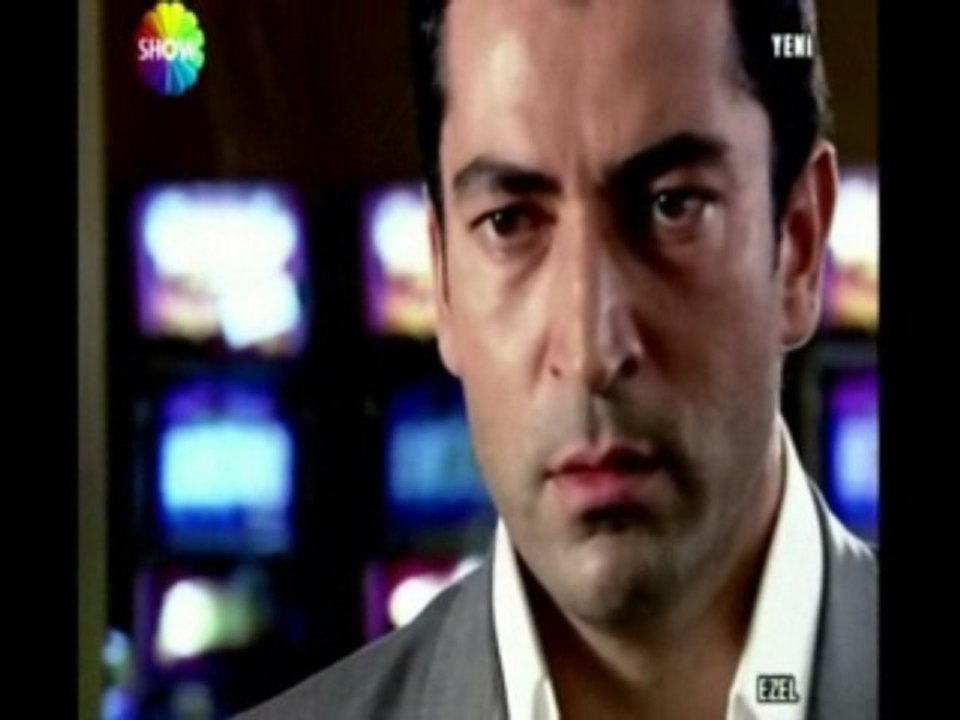 Bu Şehirde Sana Aşık Biri Var ( Ezel Dizisi )