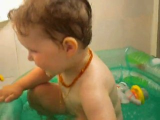 Mattéo sous la douche...