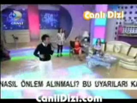 Ercan Demirel Esra Ceyhanla Konuk - Derbeder