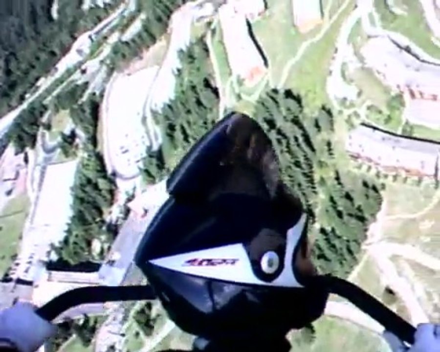 DELTAPLANE A BOURG ST MAURICE  aout 2009