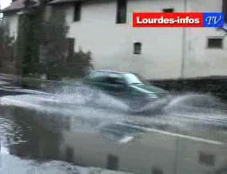 Risque d'aquaplaning à Lourdes (BD Lapacca)