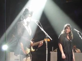 Matthieu Chédid à la Carrière (44) le 14 nov 2009