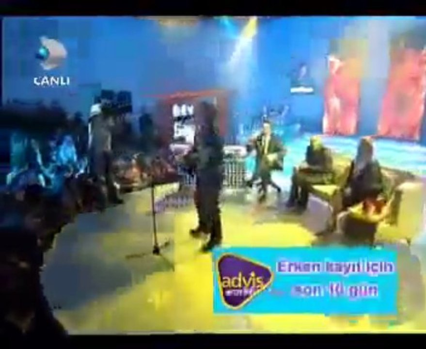 Yeni Türkü - Deliler (www.turkcerock.net)