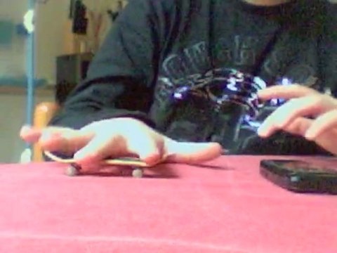 apprendre le ollie en finger skate