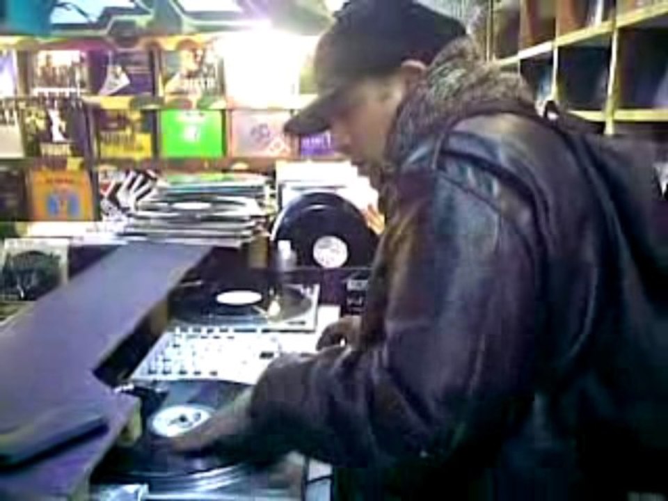 scratch chez tmaxxrecords chatelet crewft aux platines