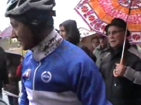 Francis Mourey, vainqueur du 20e cyclo cross de Rioz (70)