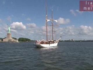Vieux grements francais dans la baie de New York