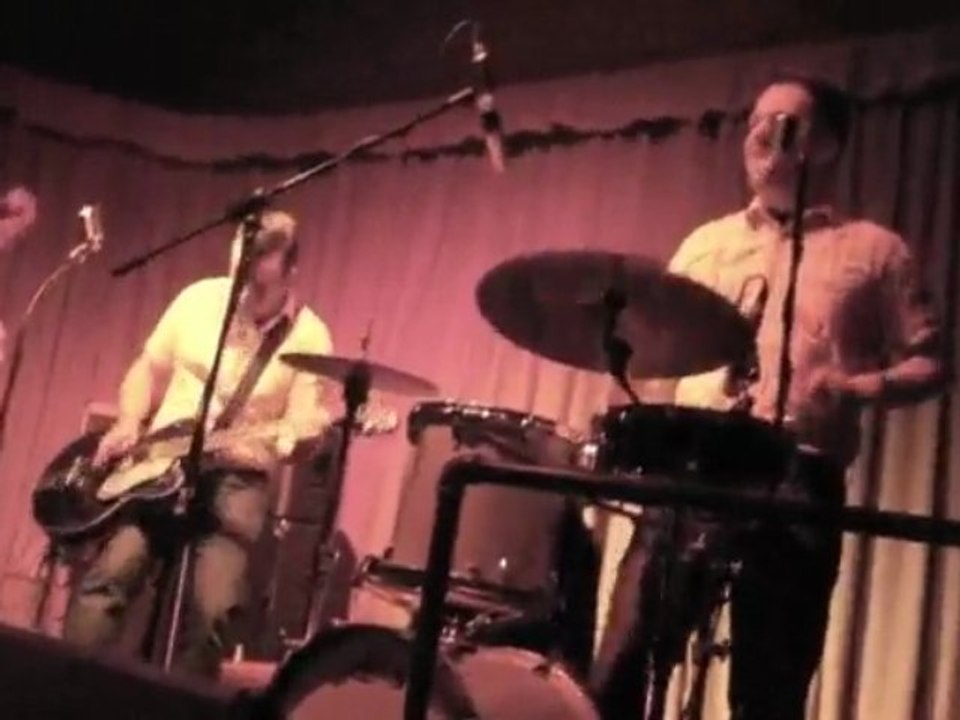 Danny & the Wonderbras at Roadrunners Paradise